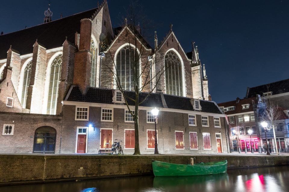 Amsterdam: Red Light District Walking Tour - Chinatown by the Canals and the Shift to a Friendlier Area