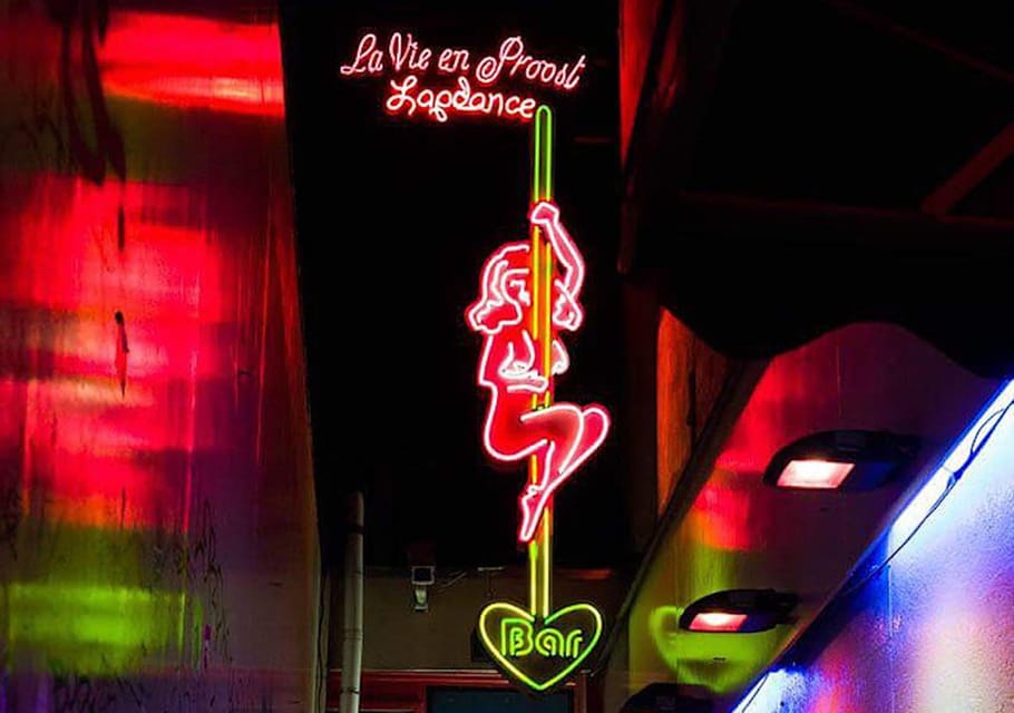 Amsterdam: Red Light Tour Exclusive + Peep Show - Sex Palace and the live peep show: what to expect in 2 minutes