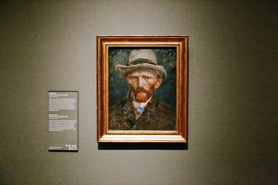 Amsterdam: Rijksmuseum Masterpieces Guided Small Group Tour - Timed entry + a 2.5-hour structure (and why that matters)