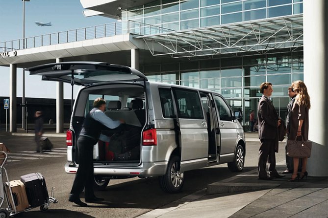 Amsterdam Schiphol Airport Transfer - Inside-terminal pickup at Schiphol: less walking, less guessing