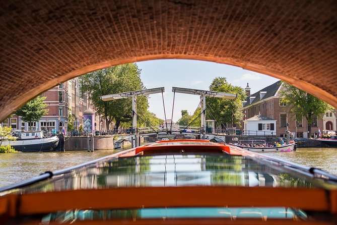 Amsterdam Sightseeing Canal Cruise with Audio Guide - One Hour, Big Coverage: What “Amsterdam Overview” Really Means
