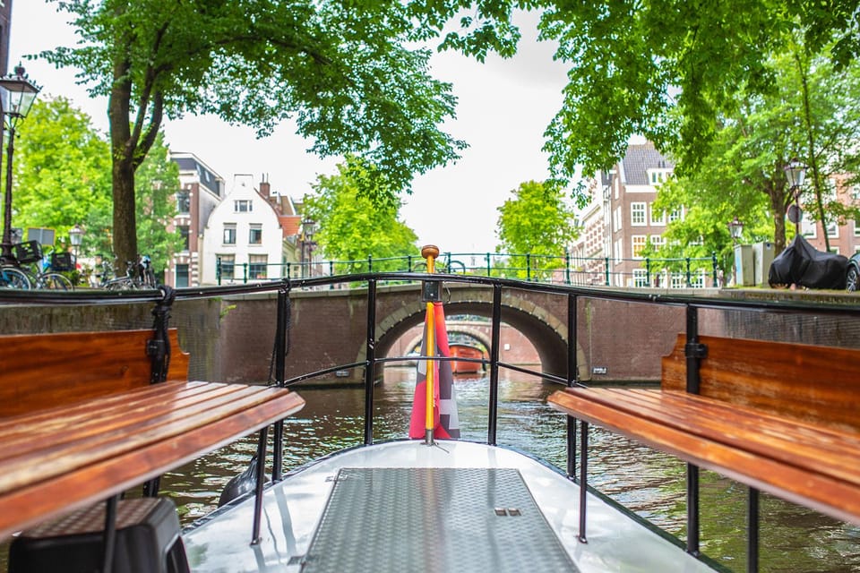 Amsterdam: Small-Group Canal Cruise incl. Drinks and Snacks - Should you book Sebi Boat Tours’ canal cruise?