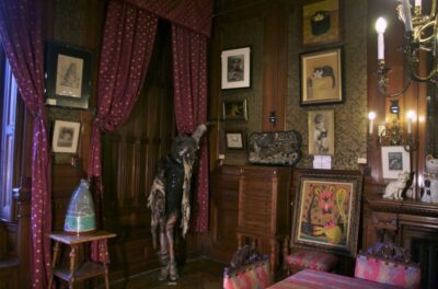 Amsterdam: The Kattenkabinet Cat Museum Entry Ticket - Resident cats, plus the photo-shrine that turns art into a conversation