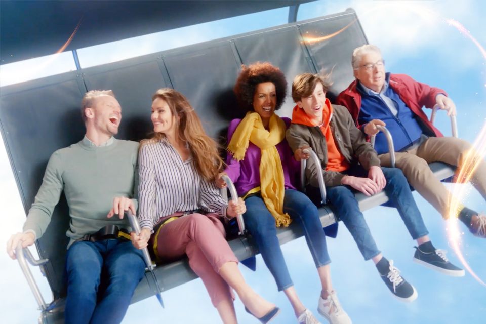 Amsterdam: This Is Holland 5D Flight and Canal Cruise Combo - The Xtracold Icebar Line-Skip and 3 Drinks Perk