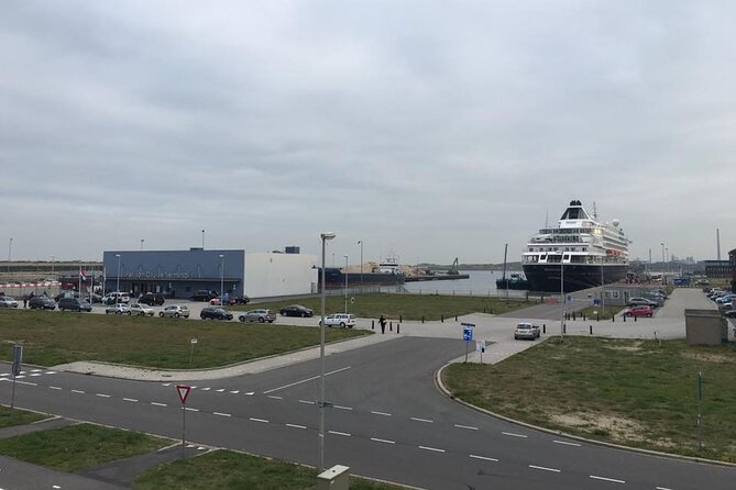 Amsterdam to IJmuiden Private Transfer - The Driver and Vehicle Experience: What You’ll Actually Feel