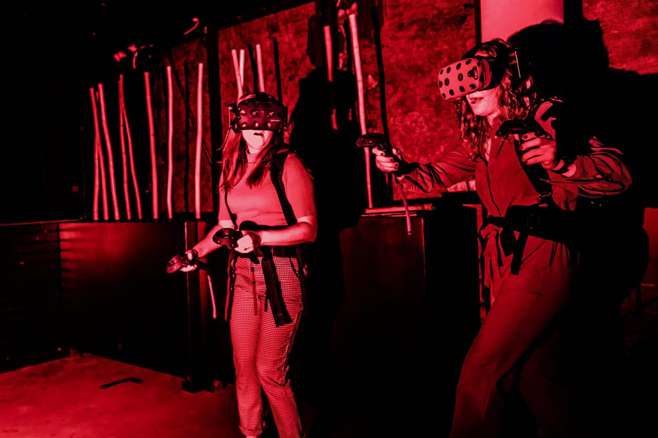 Amsterdam: VR Game Park Free-Roaming Experience - Picking your game: zombies, pirates, or ghosts