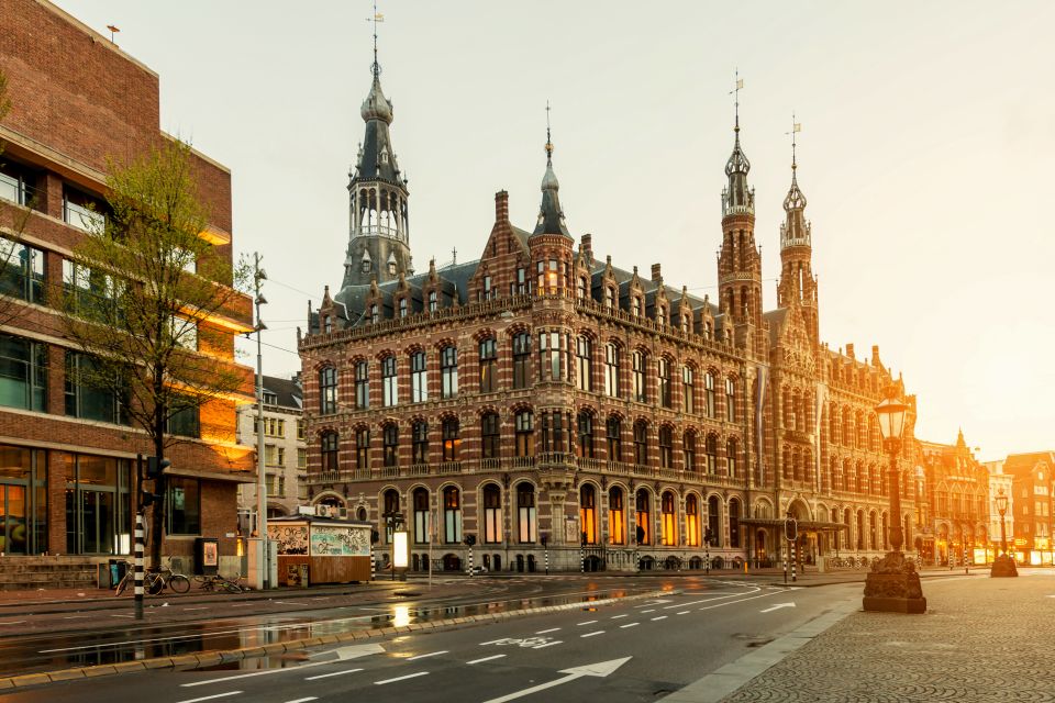 Amsterdam Walking Tour and Canal Cruise - Canal Cruise From Water Level: Golden Age Houses and UNESCO Canals