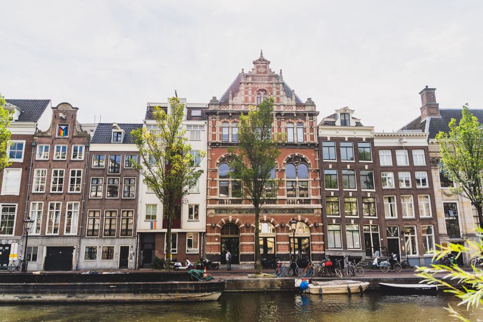 Amsterdam: Walking Tour with Dutch Pancake Lunch - FAQ