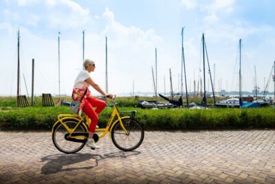 Amsterdam: Waterland District Countryside Villages Bike Tour - Meeting at Yellow Bike near Amsterdam Central, then rolling out fast