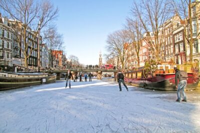 Amsterdam Winter Walking Tour - Dam Square: the 13th-century starting point