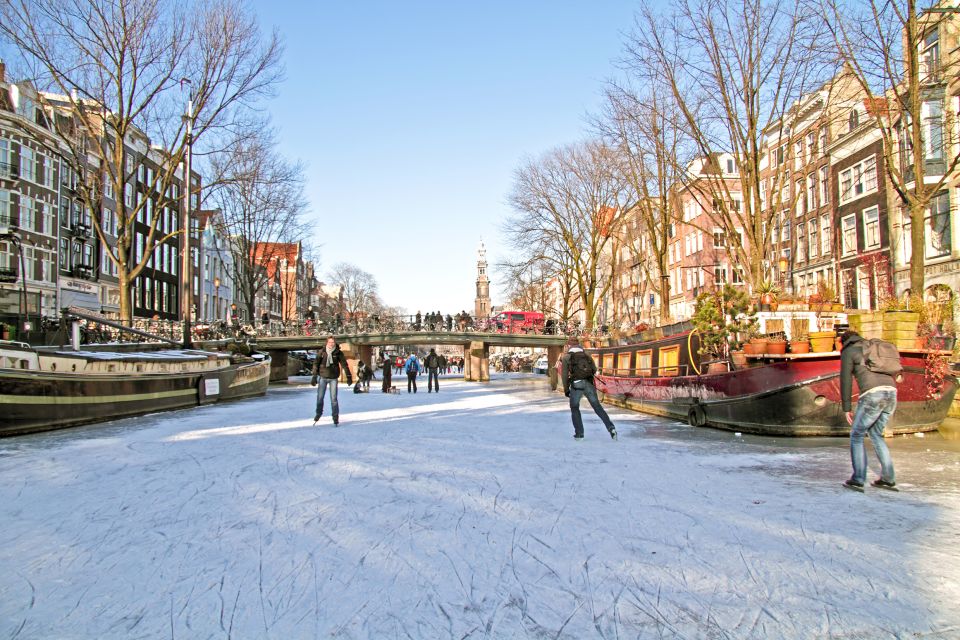 Amsterdam Winter Walking Tour - Dam Square: the 13th-century starting point