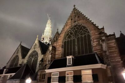 Amsterdam’s Ghostly Experiences Group Tour - Red-Light District Walks and Zuiderkerkstoren’s Graveyard Stories