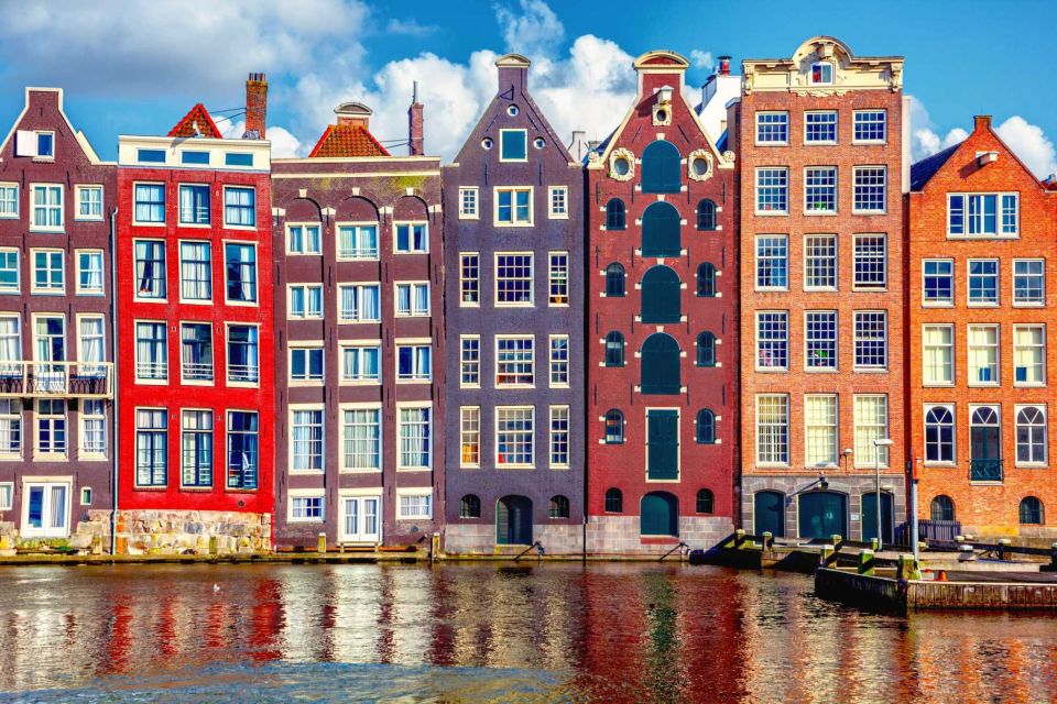 Bike Tour of Amsterdam Old Town, Top Attractions and Nature - Begijnhof: A Quiet Medieval Courtyard Where You Can Breathe
