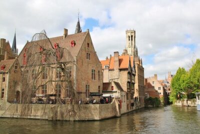 Bruges Tour from Amsterdam - The guided old-centre walk: cobblestones, canals, and quick orientation