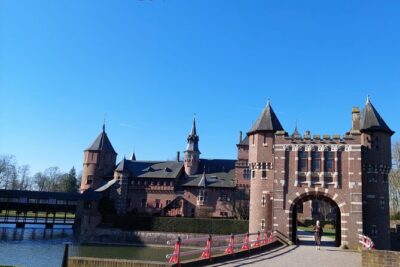 Castle De Haar Small-Group Tour from Amsterdam - Meeting point at De Ruijterkade: the fastest way to stay calm