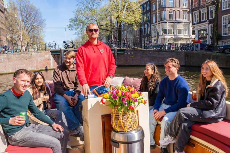CHEESE AND DRINKS TOUR: A TASTE OF AMSTERDAM ON THE CANALS - Where you start: Oudezijds Voorburgwal and the easy dock-to-cruise transition