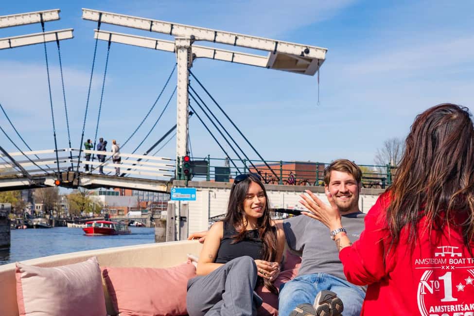 CHEESE AND DRINKS TOUR: A TASTE OF AMSTERDAM ON THE CANALS - Drinks and cheese: how to order without overthinking