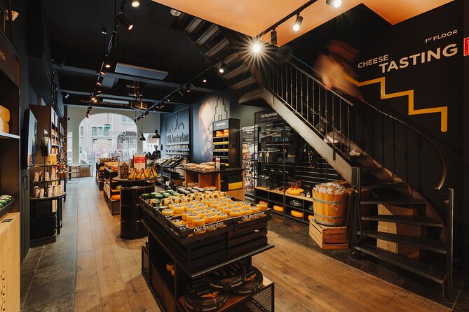 Cheese and Wine tasting in Amsterdam - The Tasting Setup: Cutlery, Portion Size, and the Pace