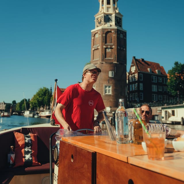 COZY AND FUN CANAL TOUR: A UNIQUE JOURNEY THROUGH AMSTERDAM - Why this 100% electric canal tour feels different in Amsterdam