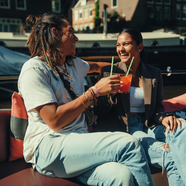COZY AND FUN CANAL TOUR: A UNIQUE JOURNEY THROUGH AMSTERDAM - The 60-minute route: what you’ll see along the canals