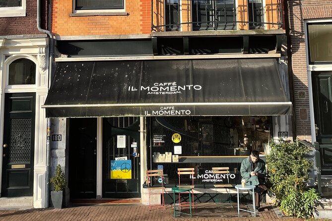CULTURE with bite, culinary city tour - Nieuwe Kerk and the National Monument: short stops that add weight