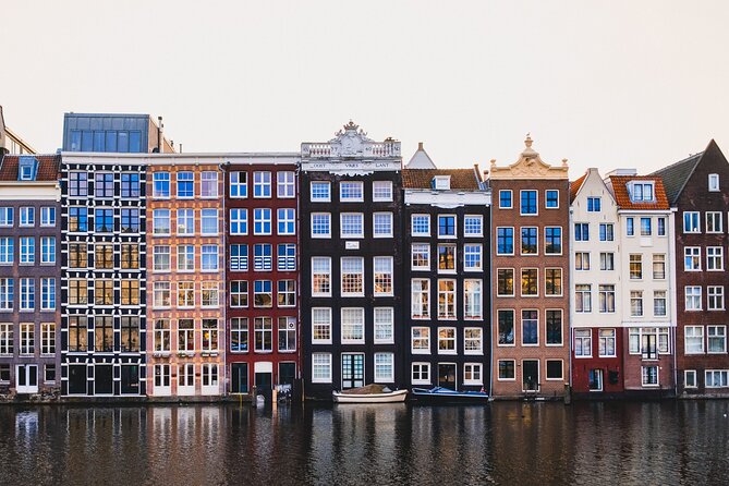 Cursed Houses of Jordaan: Self-Guided Mystery Walk in Amsterdam - Lindengracht and Karthuizersstraat 61: staying local without feeling lost