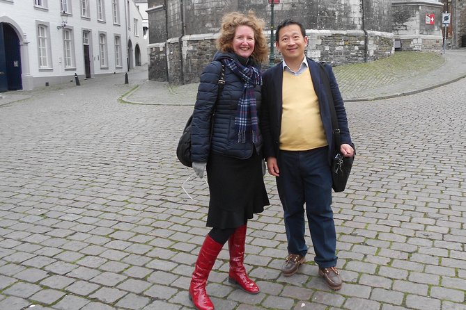 Customized Day Tour in the Netherlands with Art Historian - Meeting at Dam 21 and getting started without stress