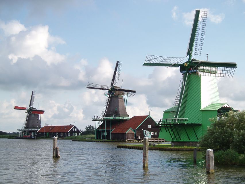 Day Trip to Zaanse Schans, Volendam and Marken - Zaanse Schans: more than a windmill photo stop
