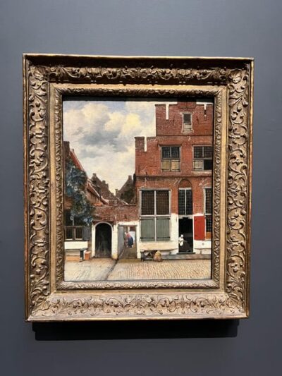 Deluxe Tickets for the RijksMuseum - Meeting Harry at Weteringschans 99 and getting in smoothly