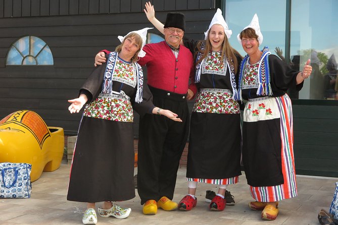 Dutch Experience in Volendam with Traditional Outfits - Key highlights (the stuff that matters)