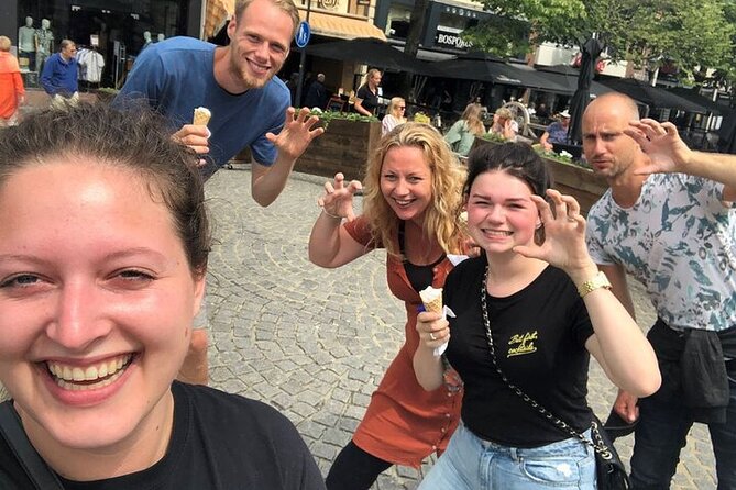 e-Scavenger hunt Volendam: Explore the city at your own pace - Stop-by-stop: Volendam’s biggest hits during the hunt