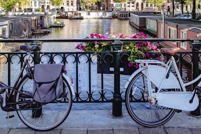 Eating Amsterdam: Albert Cuyp Market & The Pijp Food Tour - Stroopwafel Workshop and the final caramel hit