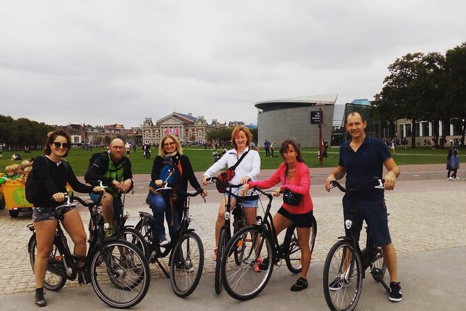 Explore Amsterdam by Bike in the Company of a French Local Guide - Stop 3: Anne Frank House Area and Why It Matters