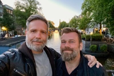 Explore hidden streets with friends - Private Tour - Karthuizerhof courtyard and the Church for the Poor: Amsterdam’s social story