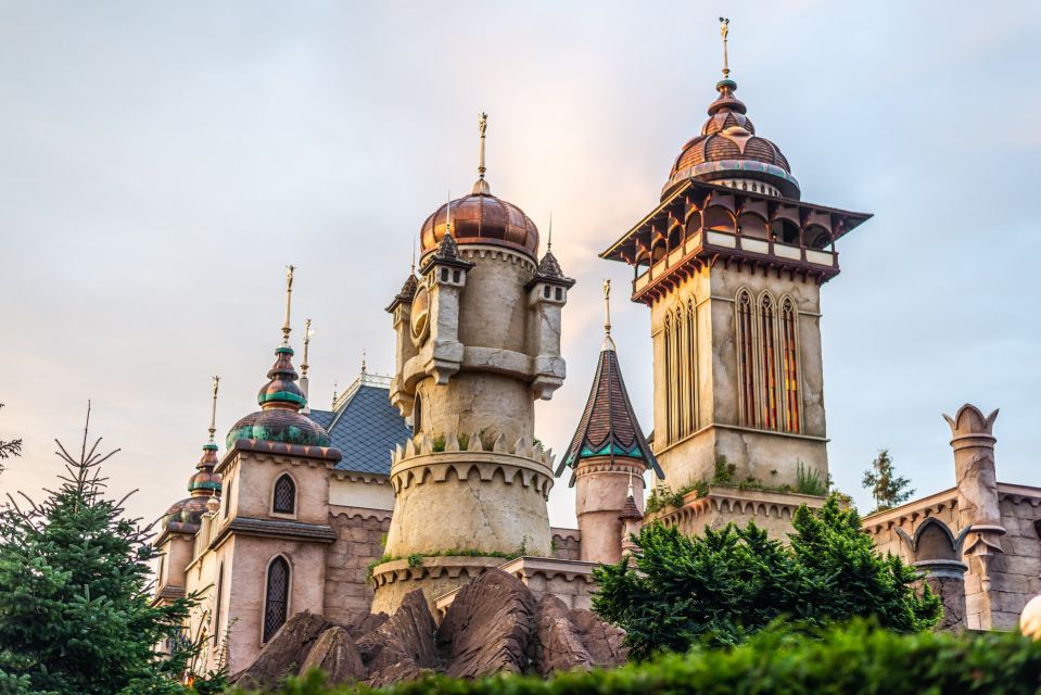 From Amsterdam: Day Trip to Efteling Theme Park with Ticket - Why Efteling feels different from most theme parks