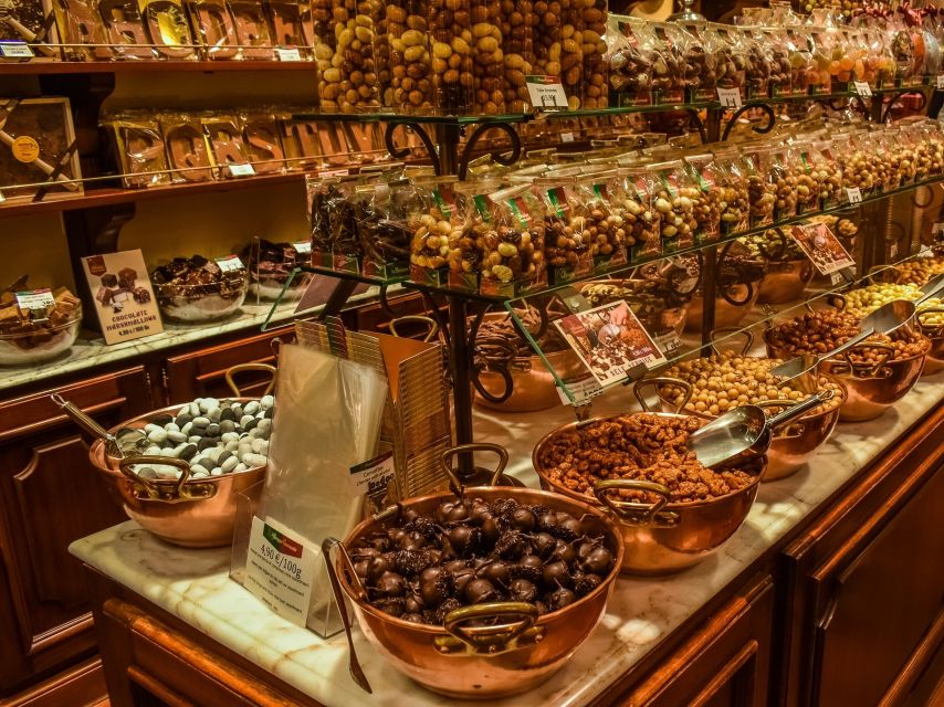 From Amsterdam: Private Sightseeing Tour to Brussels - Manneken Pis and Shopping Time: A Fun Break That Doesn’t Waste Your Schedule