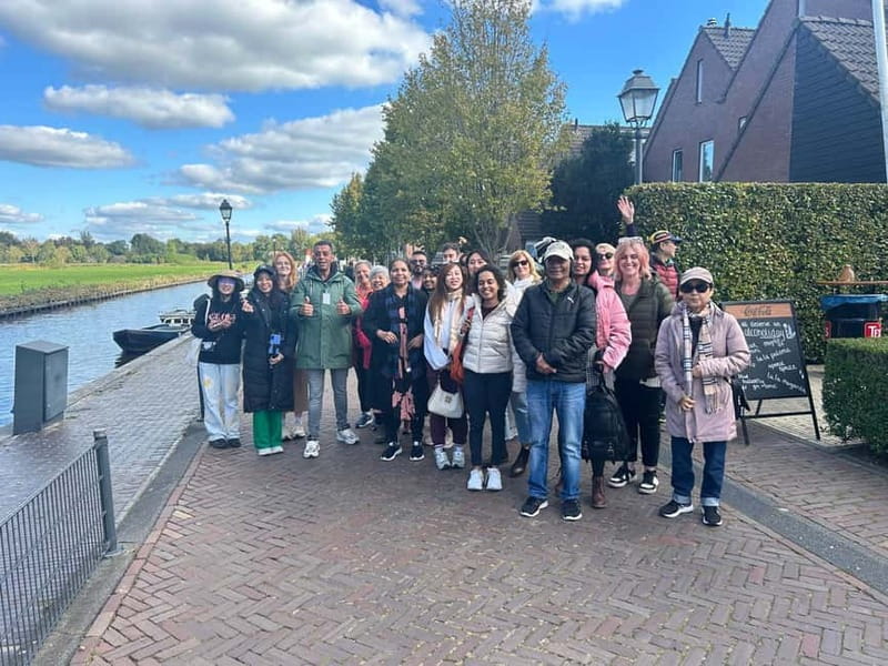 From Amsterdam to Giethoorn Day Trip - Giethoorn in One Day: Canals, Thatched Roofs, and a Calm Pace