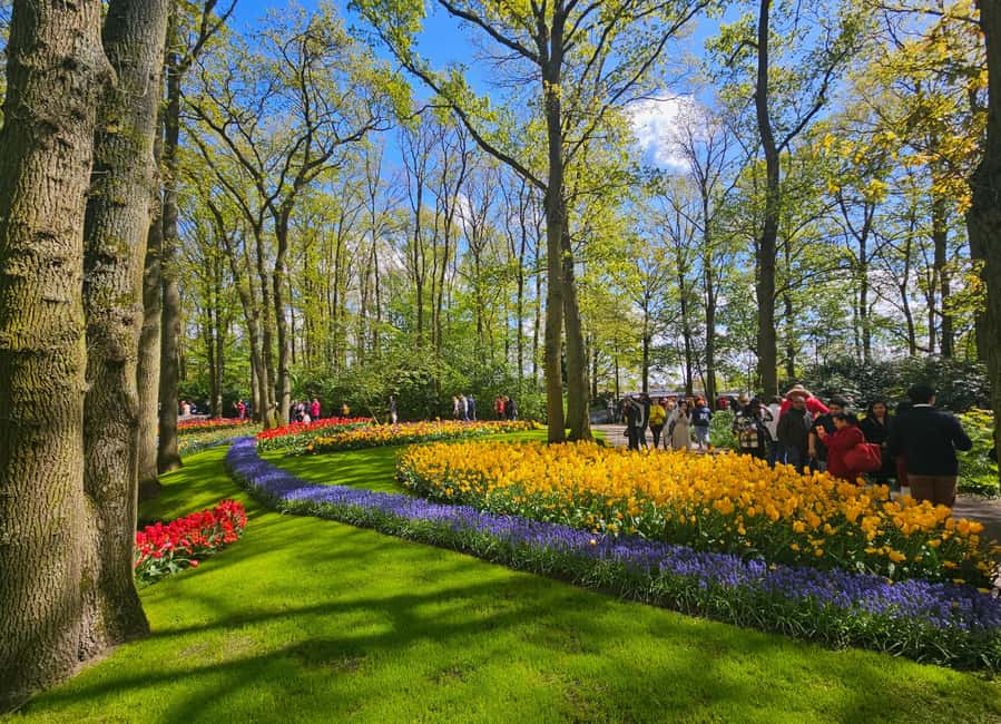 From Amsterdam: Tulip Tour Keukenhof & City Tour Delft - Delft Blue pottery workshop: watching tradition happen, not just reading about it