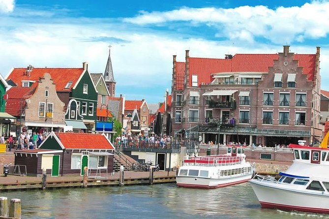 From Amsterdam: Zaanse Schans, Volendam, Giethoorn with Boat Tour - The Guide Makes the Difference: English + Real Local Context