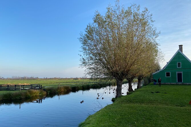 Giethoorn and Zaanse Schans Day Tour Small Group Incl. Boat Ride - Getting to the Tour: Pickup From Amsterdam Without Stress