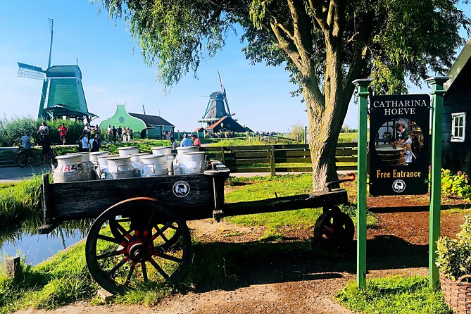 Giethoorn and Zaanse Schans Day Tour Small Group Incl. Boat Ride - Price and Value: What You’re Really Paying For