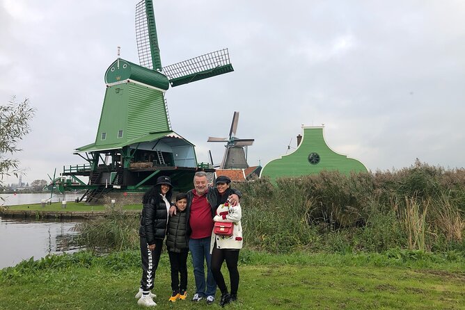 Giethoorn, Private Boat Tour & Zaanse Schans Windmills - Timing, food, and practical tips to enjoy the ride