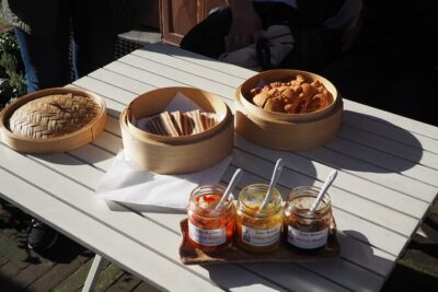 Guided Walking Street Food Tour of De Pijp & Beyond - The guide’s role: banter, pacing, and food stories that make sense