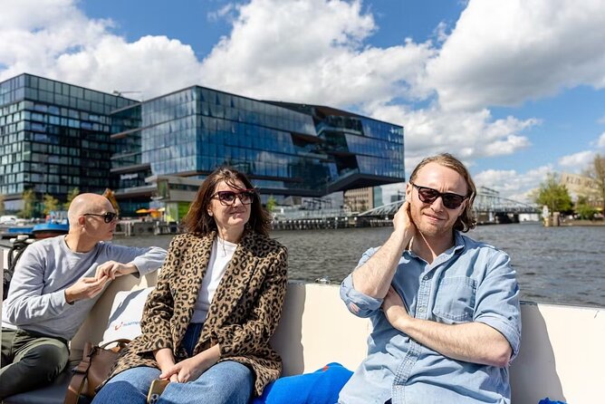 Highlights and Local Insights Canal Cruise Tour in Amsterdam - Rokin Canal and City Hall: Classic Amsterdam Without the Walking