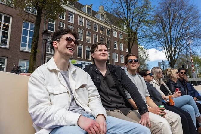 Highlights and Local Insights Canal Cruise Tour in Amsterdam - Herengracht to Seven Bridges: Insta-Worthy Angles in One Stretch