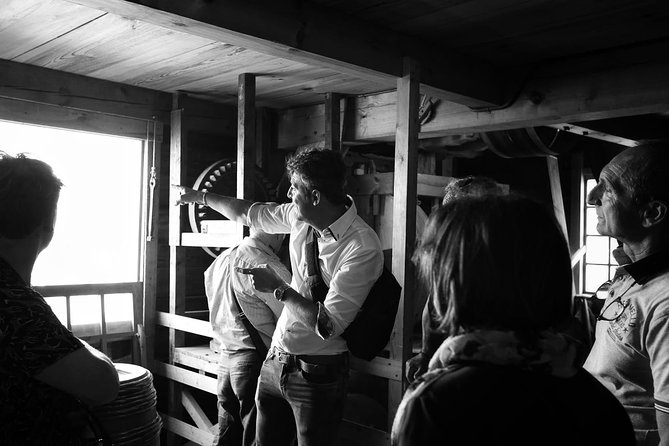 Historical tour of Amsterdam with Italian guide - The Spice Customs House and King’s Warehouses: money with a purpose