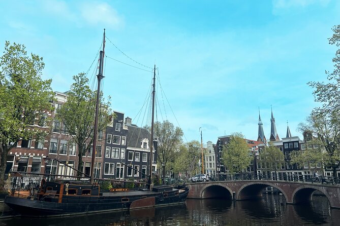 Historical Walking Tour, private with local Dutch guide - Key things you’ll notice on this walk