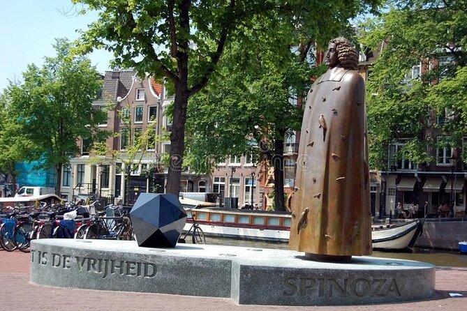 Jewish Amsterdam Private Walking Tour - Synagogue-style Rococo, wealthy merchants, and names on buildings