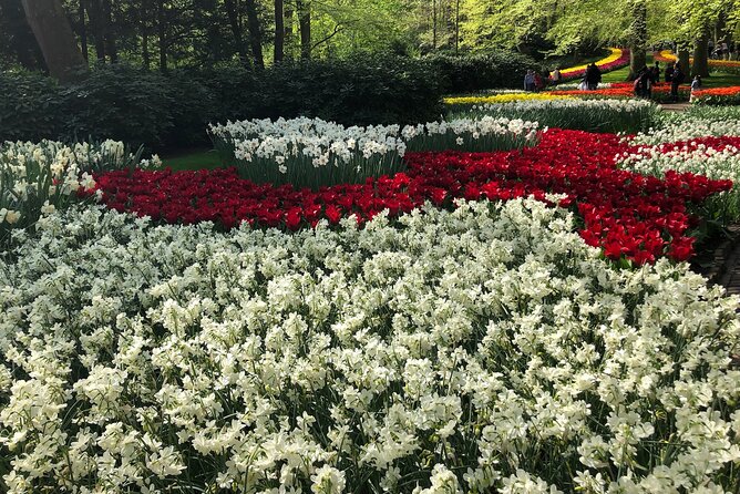 Keukenhof, Tulip Farm, Flower Fields & Zaanse Schans Windmills - Keukenhof Gardens: Guided Intro, Then Freedom to Wander