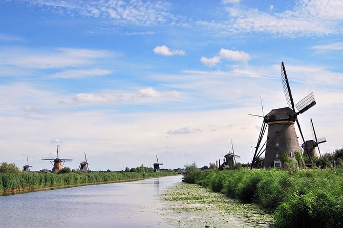 Kinderdijk, The Hague, Mauritshuis Private Tour from Amsterdam - Amsterdam to Kinderdijk: the day starts comfortably, not stressfully